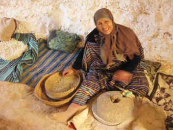 Хора от цял свят - Тунис, Матмата